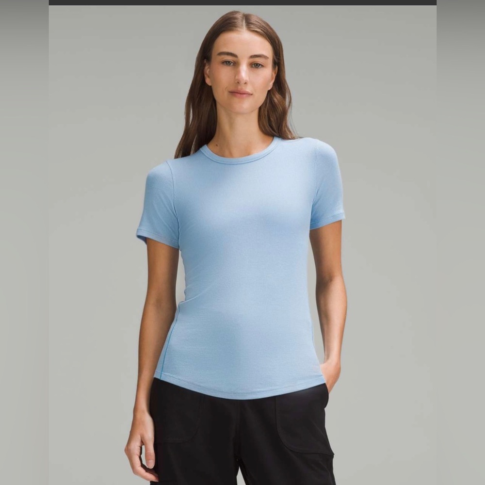 Lululemon hold tight short sleeve in aero  blue
